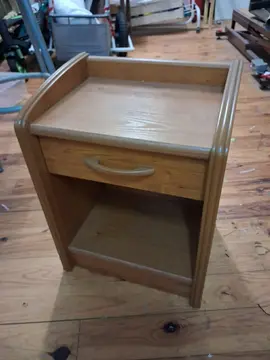 table chevet