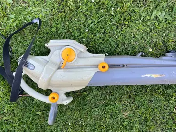 aspirateur /souffleur de feuilles mortes