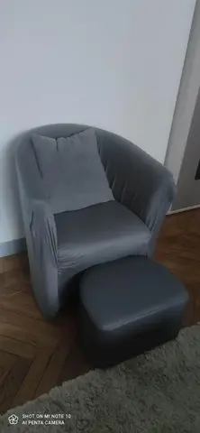 fauteuil simili cuir gris avec repose pied