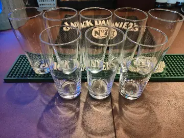 Lot de 8 verres 0.25cl sans marque