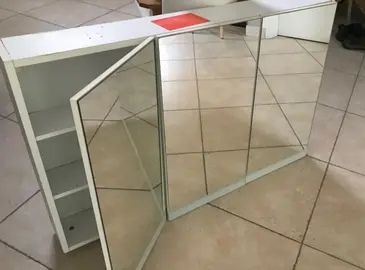 armoire de toilette