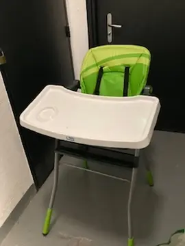 Chaise haute bébé