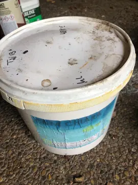 peinture à la chaux jaune clair