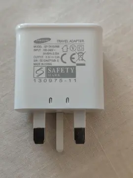 Adaptateur voyage