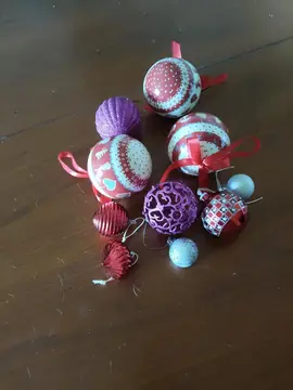 11 boules de Noël