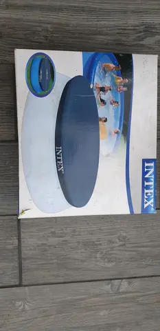 Bache piscine autostable ronde INTEX