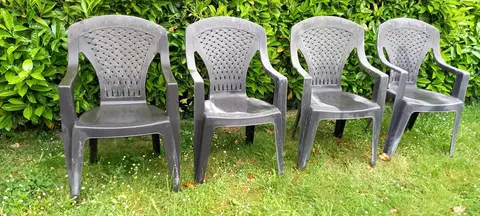 4 chaises de terrasse