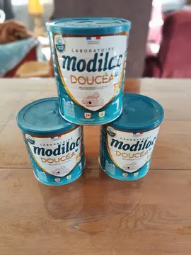 Boîtes de lait vide