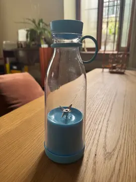 blender portable + cup Starbucks