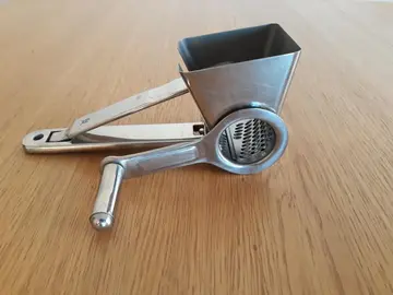 Moulin râpe à fromage en inox