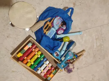 Lot jouets instruments de musique