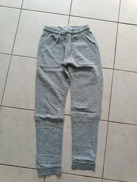 Jogging à repriser 10 ans ou à couper en short