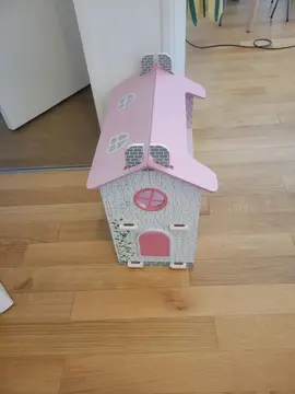 Maison de poupée