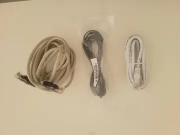 3 câbles ethernet