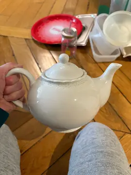 théière en porcelaine