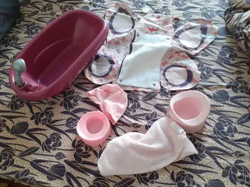 Kits pour enfants "pour prendre soin de ses bébés"