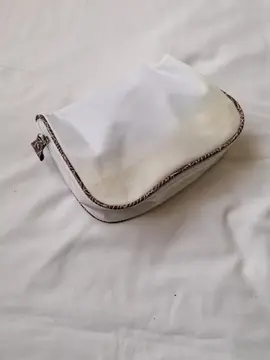 Petit vanity blanc jauni