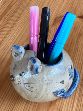 Pot à crayon en céramique artisanale