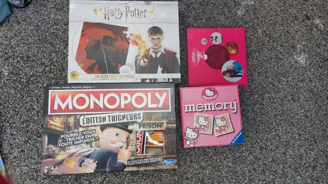 Lot de jeux et livres pour enfant 8-12 ans