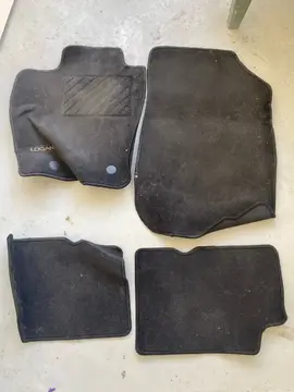 Tapis voiture Dacia Logan