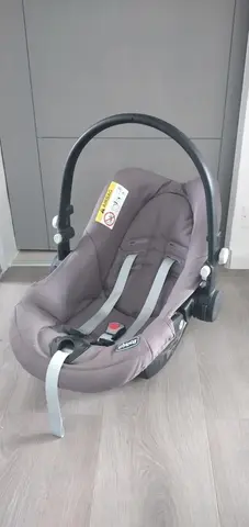 Cosy bébé Chicco neuf jamais utilisé