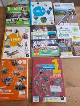 livres scolaires Hist Geo et HGGSP sciences po