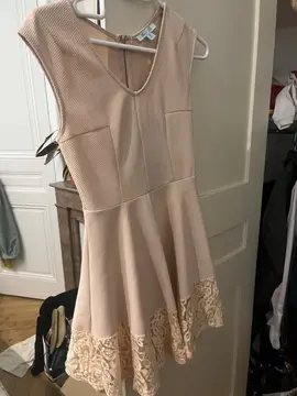 robe rose pale