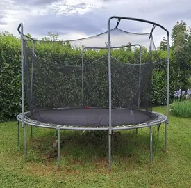 Trampoline