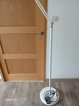 lampadaire halogène blanc
