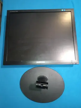 Ecran Samsung 19 pouces pied cassé. Non testé