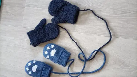 lot de deux paires de moufles bébé