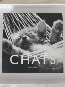 Livre ''Chats'' Flamarion