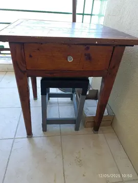 table en bois véritable