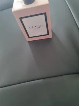 parfum guggi vide