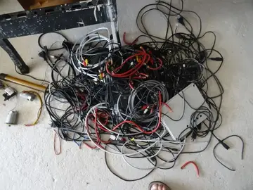 matériel électrique et électronique pour bricoleurs