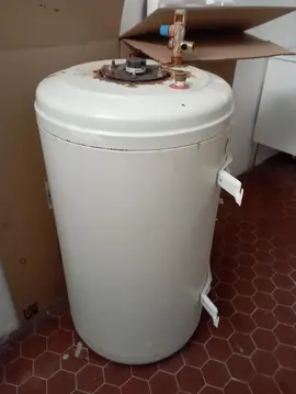 chauffe eau usagé pour casse ou autre
