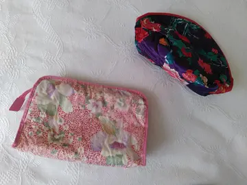 2 trousse de toilette