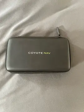 Pochette Coyote nav