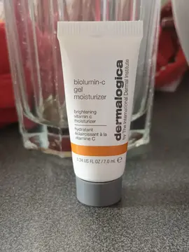 3 petits tubes hydratant éclaircissant vitamine C