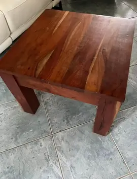 Meuble de télévision et table basse en acacia massif