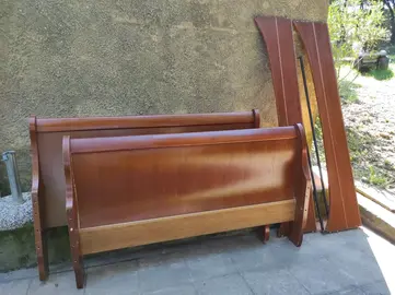 Lit 140 x 190 en bois