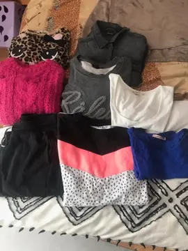 Lot de vêtements enfant
