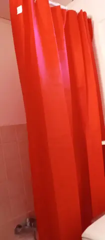 Rideaux de douche rouge