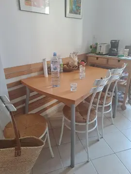 Un table de cuisine