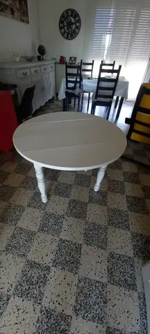 petite table blanche