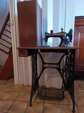 Machine a coudre ancienne