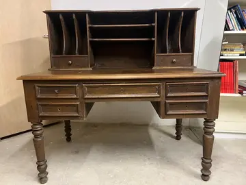 Bureau ancien en bois mssif