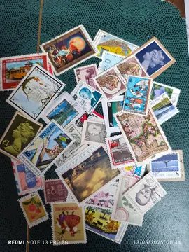 lot unique timbres étrangers..