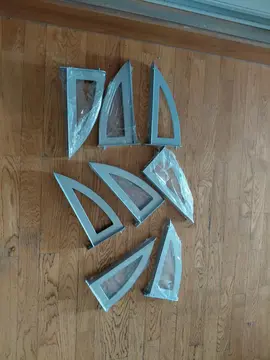 Équerres pour étagères