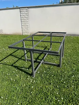 structure de table en fer